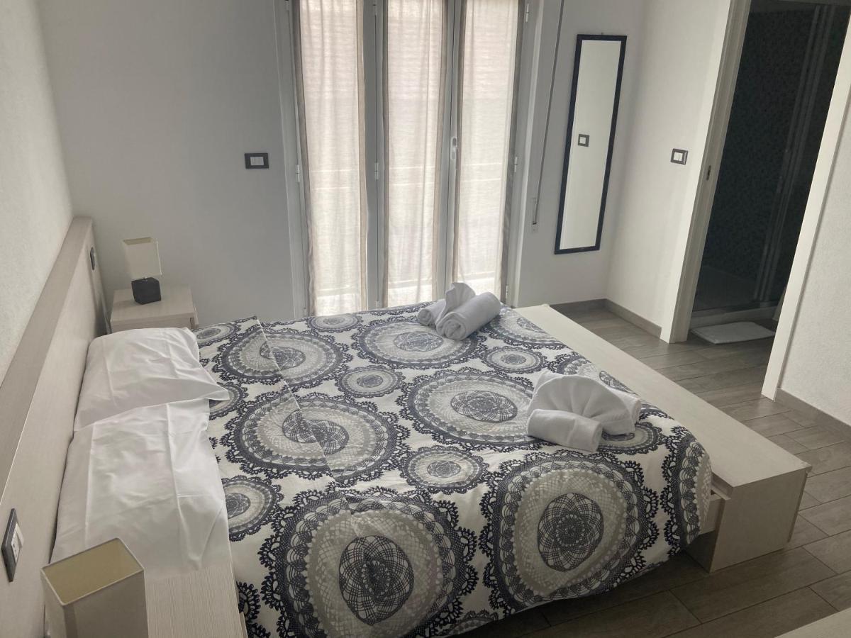 Albergo Aduepassi & Servizio Bike Shuttle Finale Ligure Εξωτερικό φωτογραφία